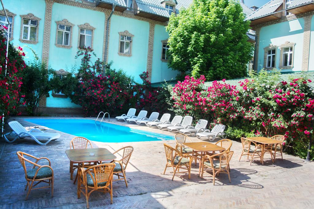Grand Orzu Hotel Tasjkent Exteriör bild